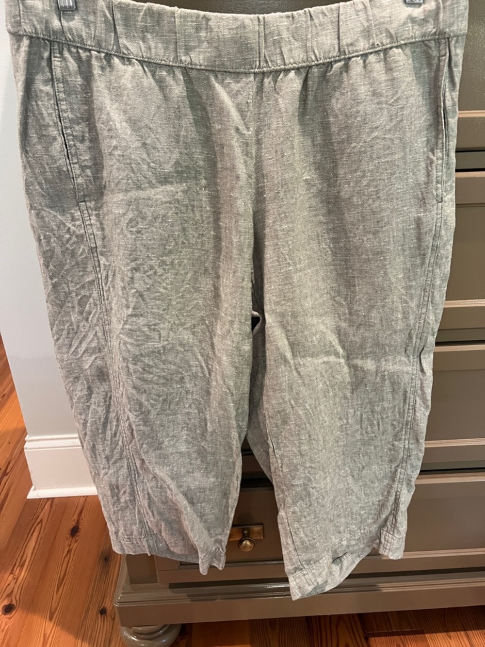 J. Jill Light Gray/Green Cropped Linen Blend Pants